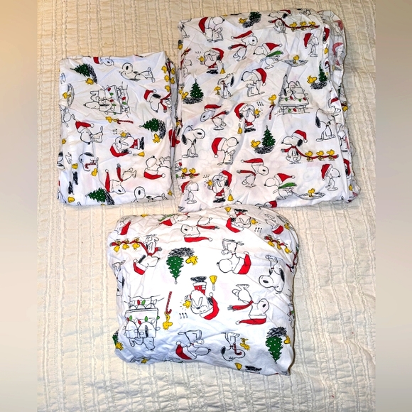 Pottery Barn Kids Peanuts Christmas Organic Sheet Set Twin - Picture 4 of 8
